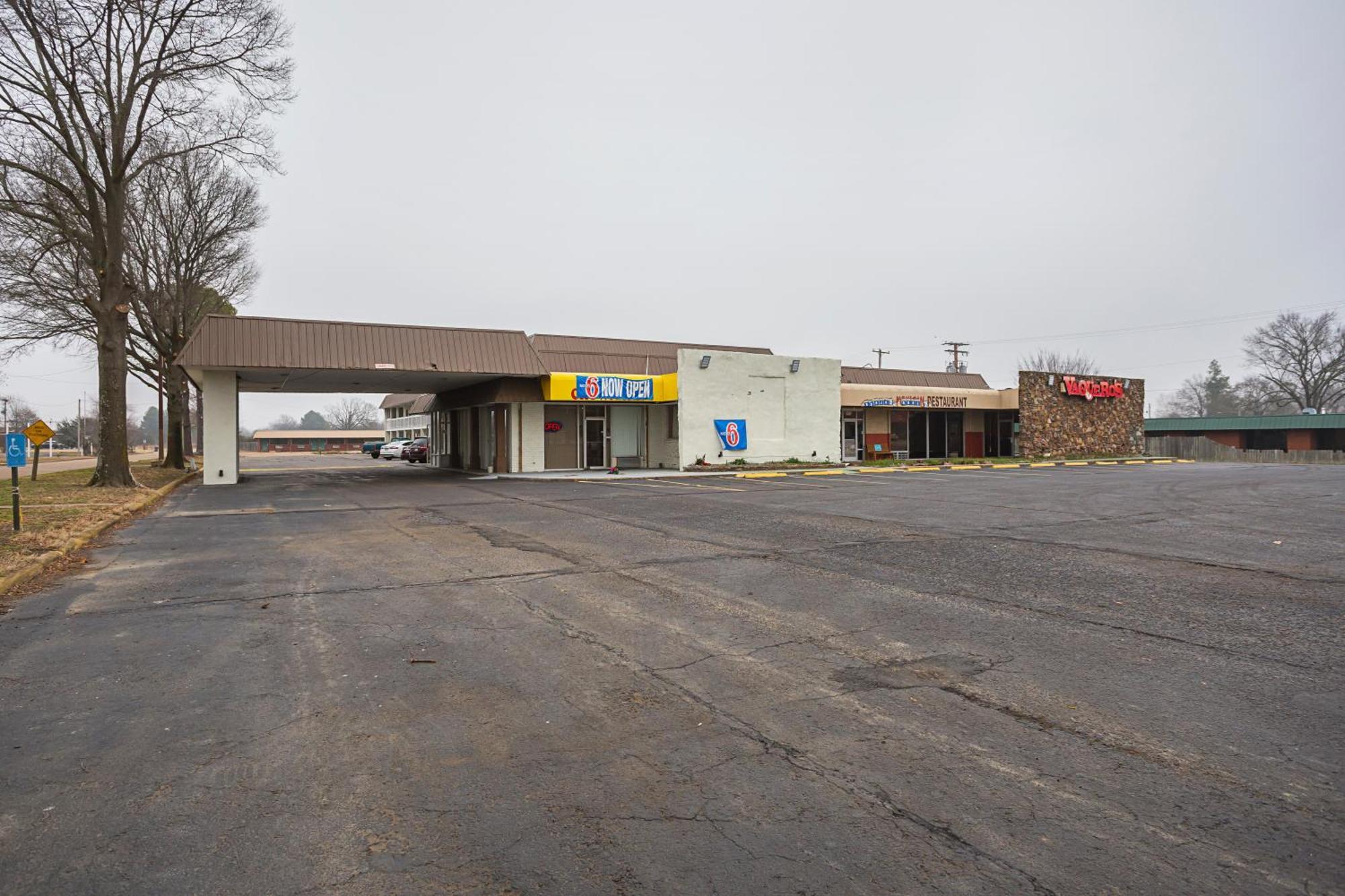 Motel 6-Brinkley, Ar Екстериор снимка