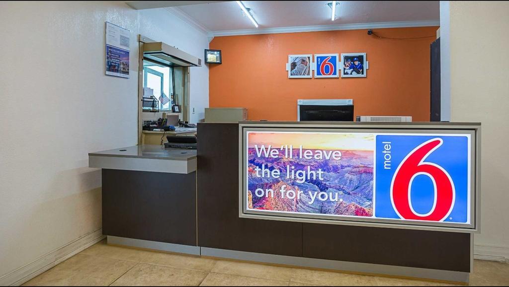 Motel 6-Brinkley, Ar Екстериор снимка