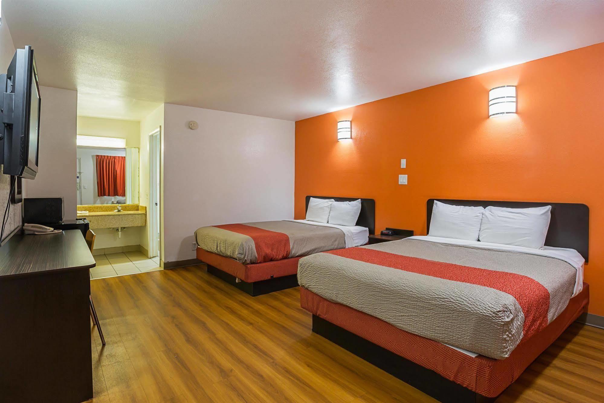 Motel 6-Brinkley, Ar Екстериор снимка