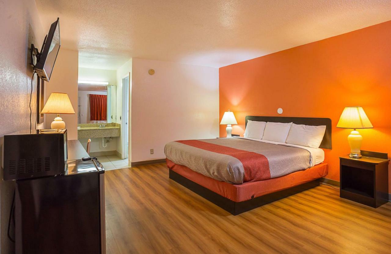 Motel 6-Brinkley, Ar Екстериор снимка