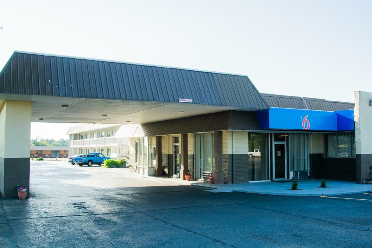 Motel 6-Brinkley, Ar Екстериор снимка